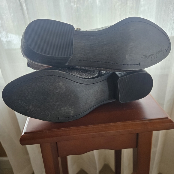 Sam Edelman Booties Size 8 - Picture 6 of 8